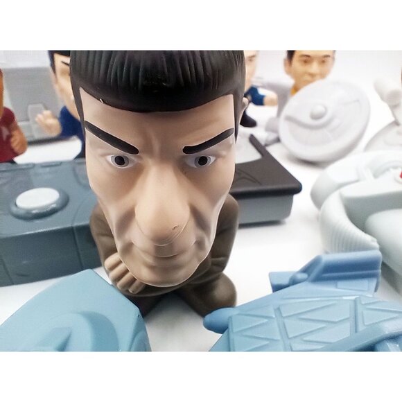 Star Trek Movie Toy from Burger King 2009 Characters, Ships, Tricorder Lot of 15 - Picture 8 of 16
